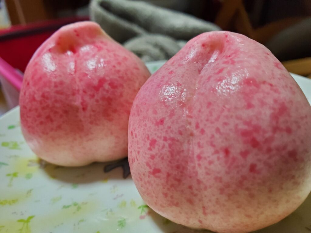 【業務スーパー】ふっくらかわいい桃まんじゅうが子供やパパママに大人気の理由