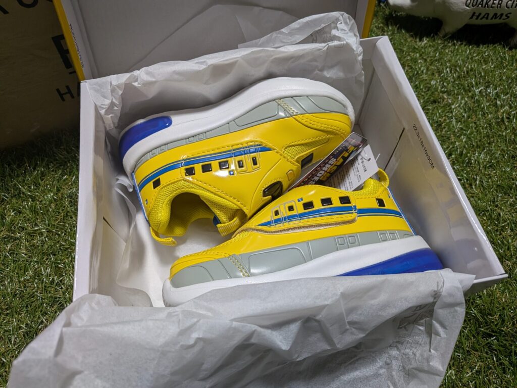 [プラレール] 光る スニーカー ドクターイエローが超最高だった…