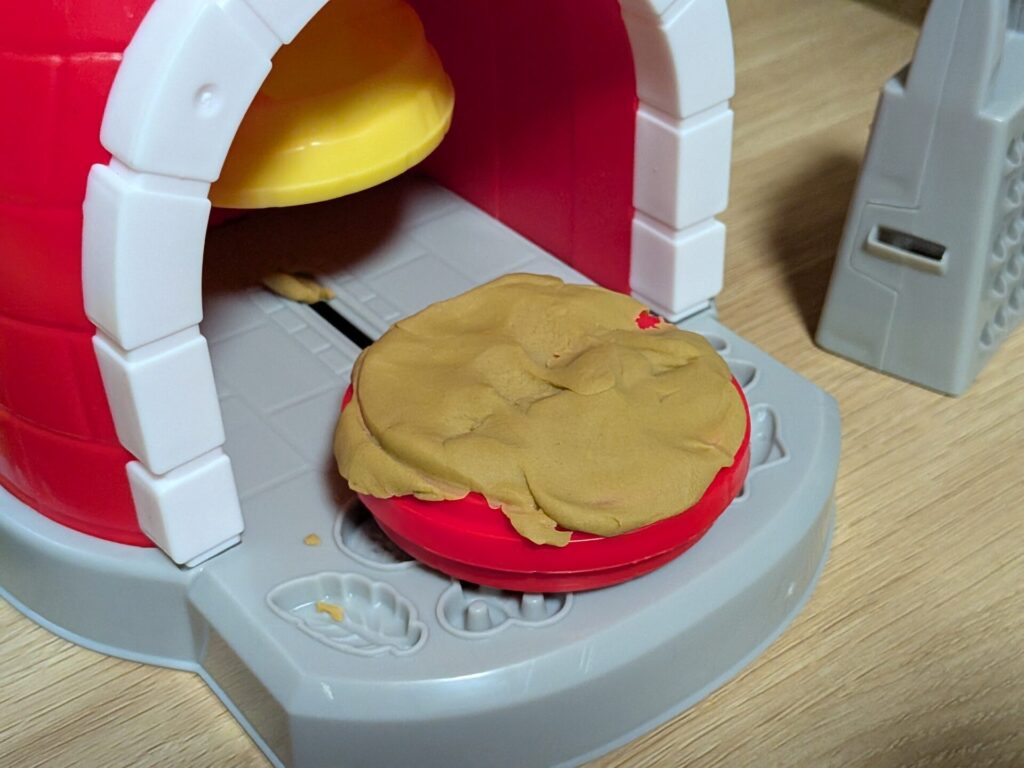 【神育児】ハズブロ(Hasbro)プレイドー、キッチンクリエーション、ピザオーブンプレイセットが最高すぎた
