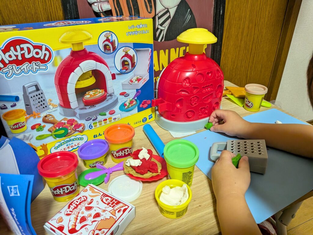 【神育児】ハズブロ(Hasbro)プレイドー、キッチンクリエーション、ピザオーブンプレイセットが最高すぎた